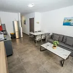 Charming With Country View 2br - By Hostmt セント・ポールズ・ベイ