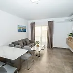 Charming With Country View 2br - By Hostmt アパート *