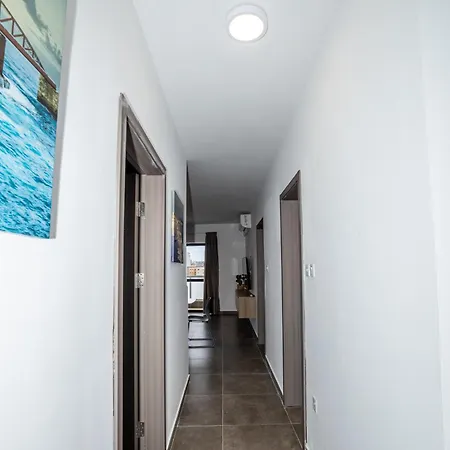 Charming With Country View 2br - By Hostmt شقة خليج سانت بول