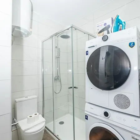 Charming With Country View 2br - By Hostmt Apartament *