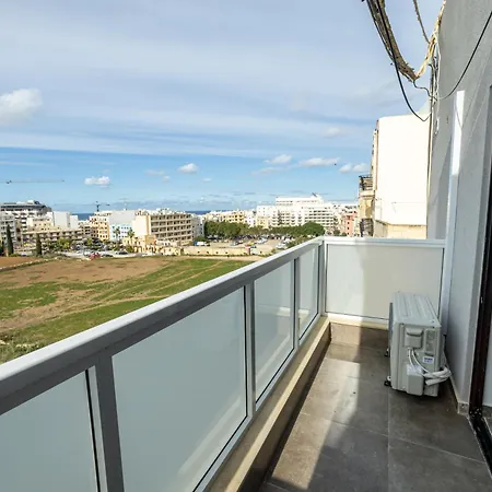 Charming With Country View 2br - By Hostmt