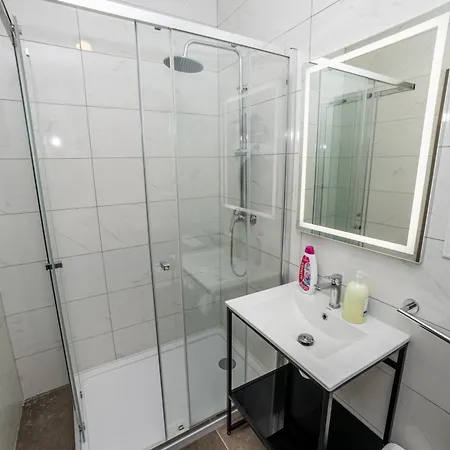 Apartment Charming Corner With Country View 2br