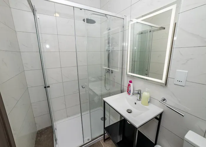 Apartmán Charming With Country View 2br - By Hostmt