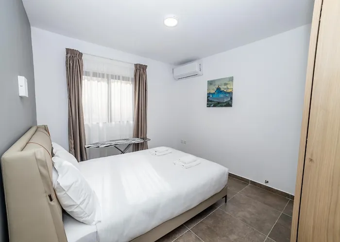 Apartment Charming With Country View 2br - By Hostmt *