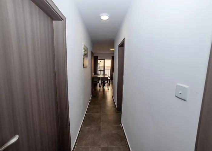 Charming With Country View 2br - By Hostmt *