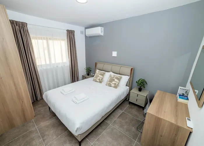 Charming With Country View 2br - By Hostmt Apartmán St. Paul's Bay