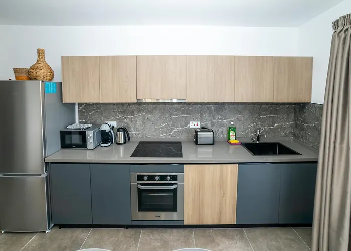 Charming With Country View 2br - By Hostmt St. Paul's Bay