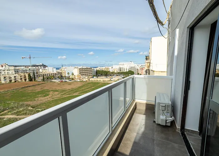 Charming With Country View 2br - By Hostmt