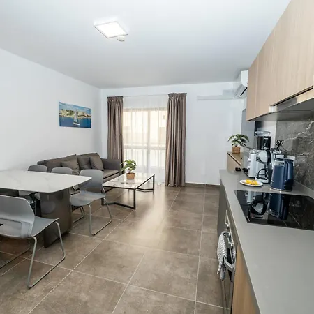 Daire Charming Corner With Country View 2br *
