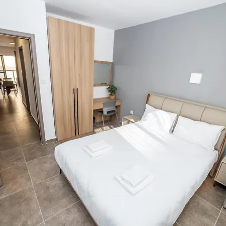 Charming With Country View 2br - By Hostmt *